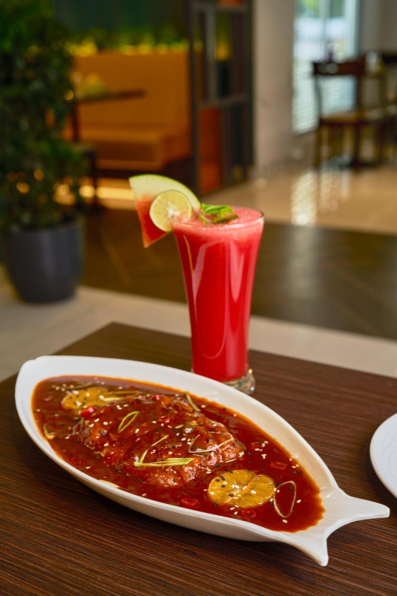 Hotel Abad Kochi Bagian luar foto