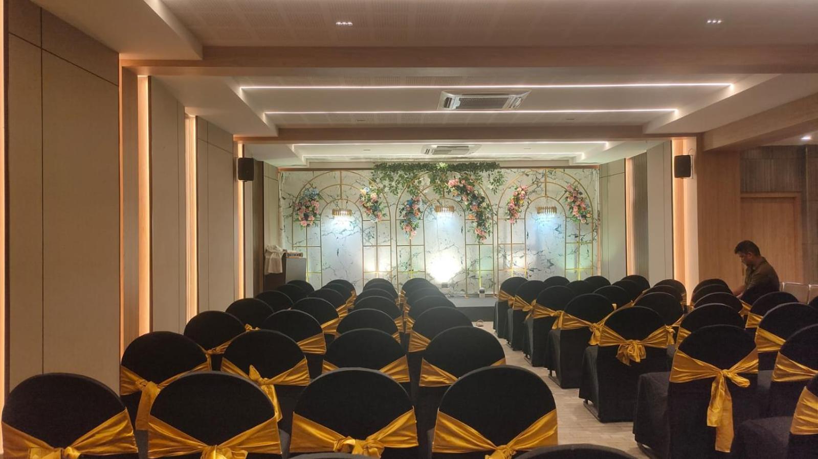Hotel Abad Kochi Bagian luar foto